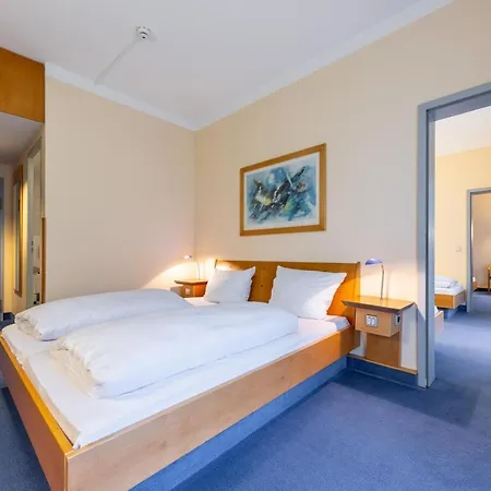 汽车旅馆 Dresdner Tor Sued 3*